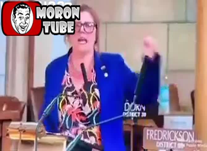 Video: This US lawmaker supports transsexuals in her own unique manner